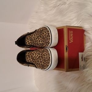 Vans Asher Platform slip ons. Gently used. Great cheetah print.